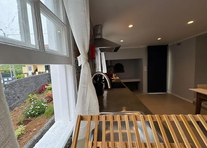 Semesterbostad Refugio Do Nevoeiro T1